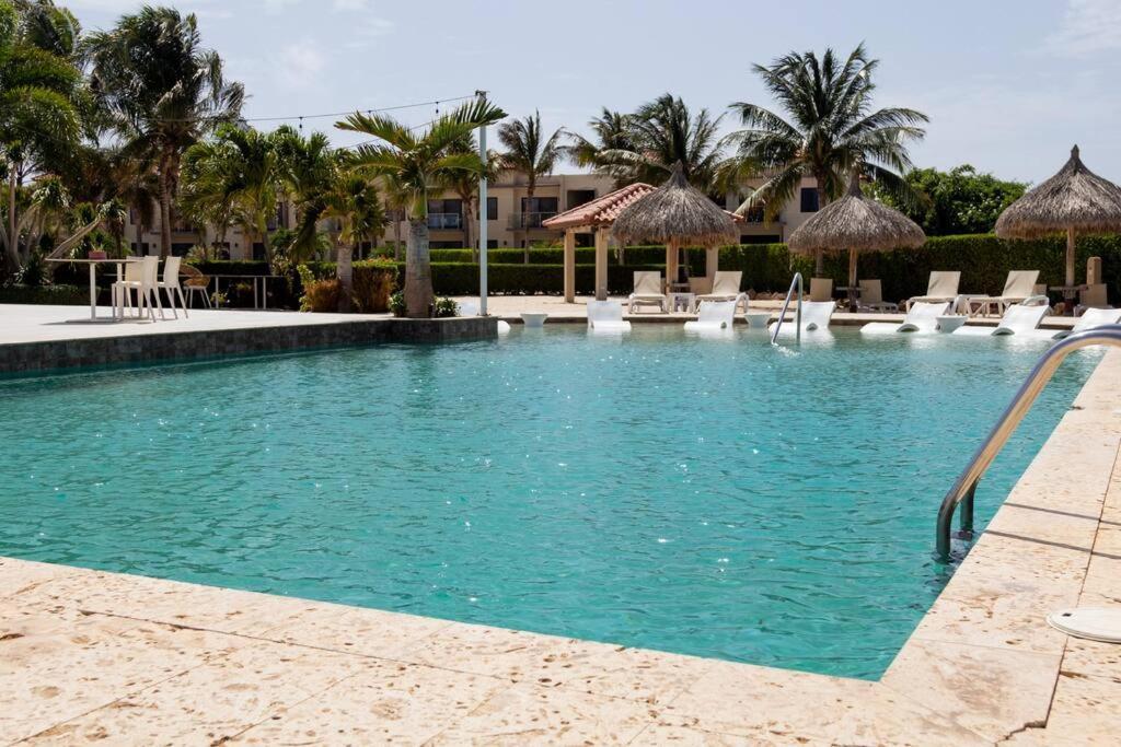 New! Cozy 1 Bedroom Condo- Gold Coast, Noord Aruba Palm Beach Exteriör bild
