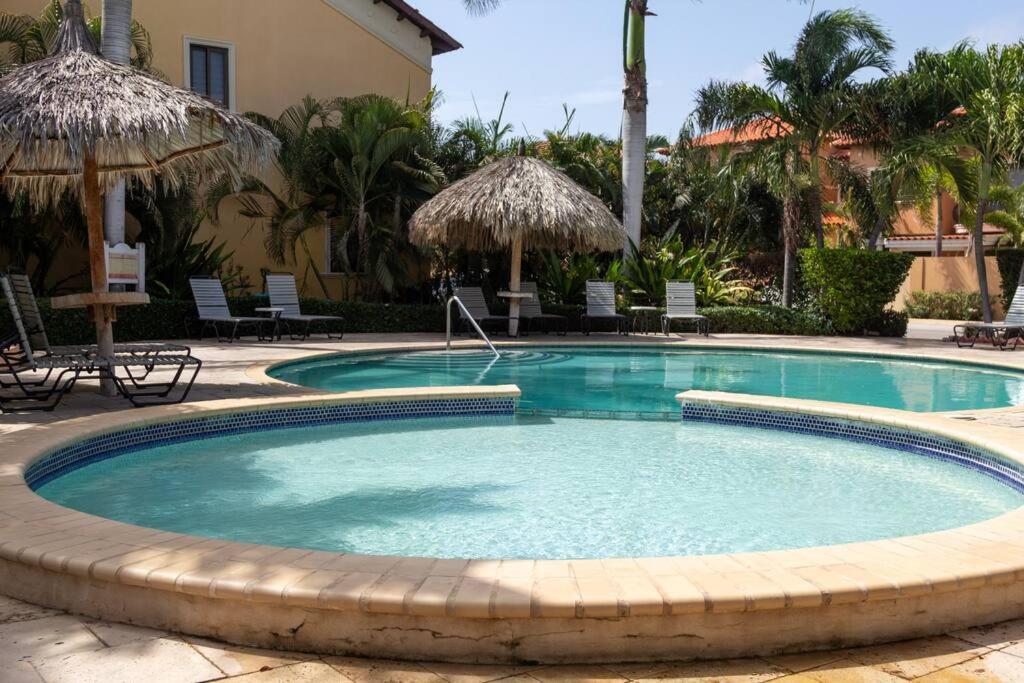 New! Cozy 1 Bedroom Condo- Gold Coast, Noord Aruba Palm Beach Exteriör bild