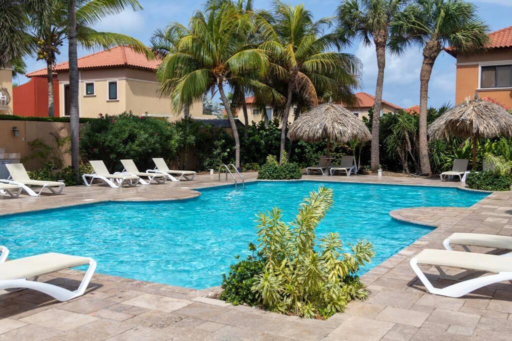 New! Cozy 1 Bedroom Condo- Gold Coast, Noord Aruba Palm Beach Exteriör bild