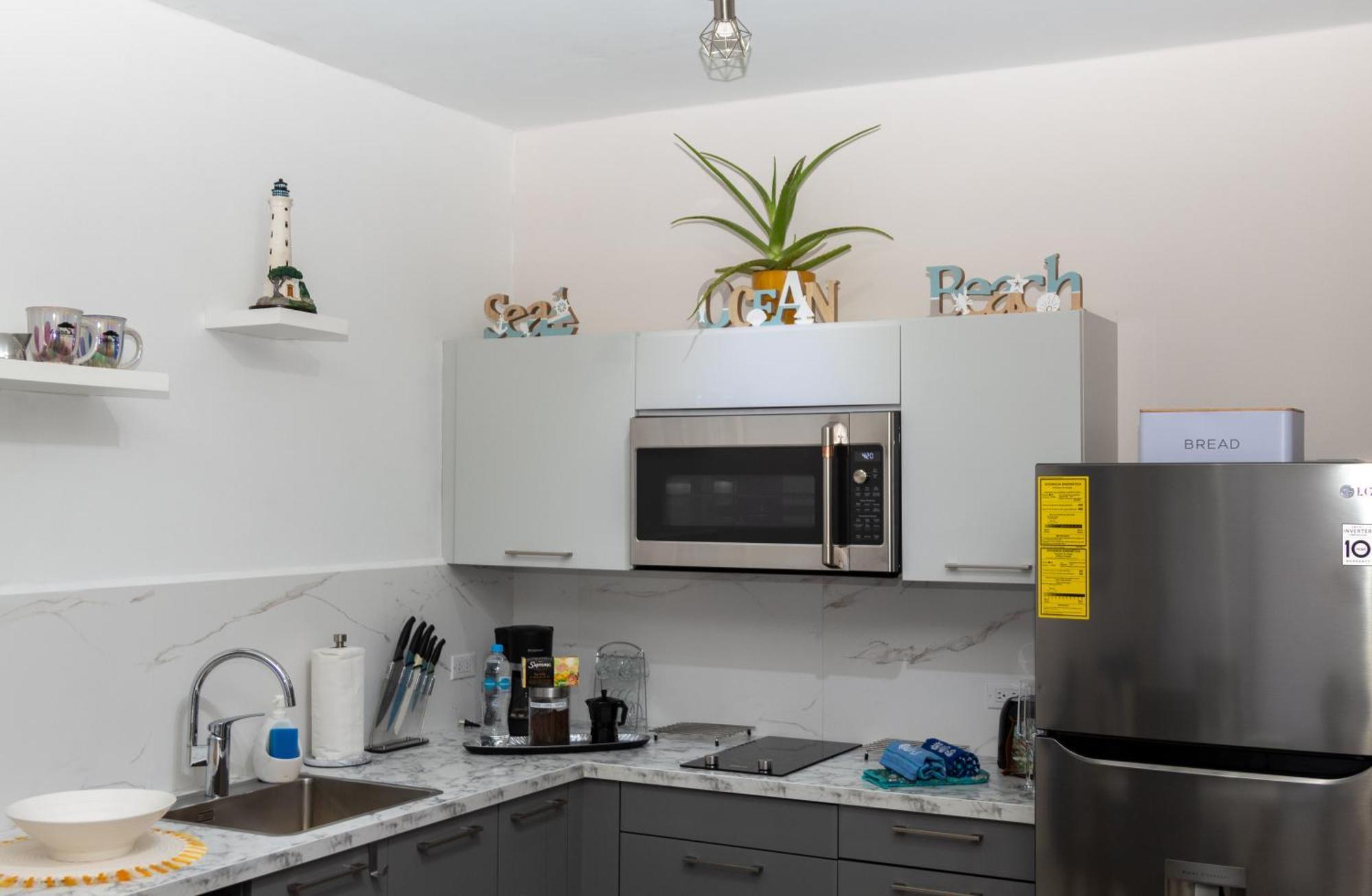New! Cozy 1 Bedroom Condo- Gold Coast, Noord Aruba Palm Beach Exteriör bild